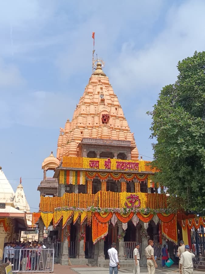 Shri Mahakaleshwar Temple shikhar, Ujjain — donation for temple heritage
